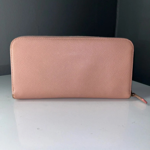 Prada Saffiano Pink Bow Zippy long wallet in Box - Picture 7 of 11